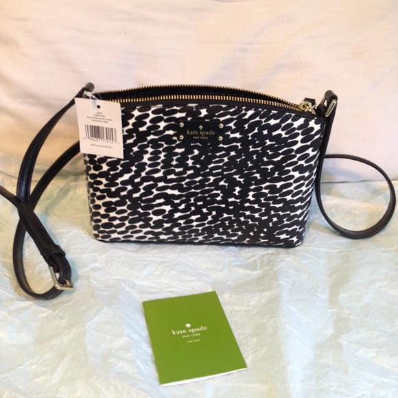 Kate spade crossbody bag. - Picture 2 of 2
